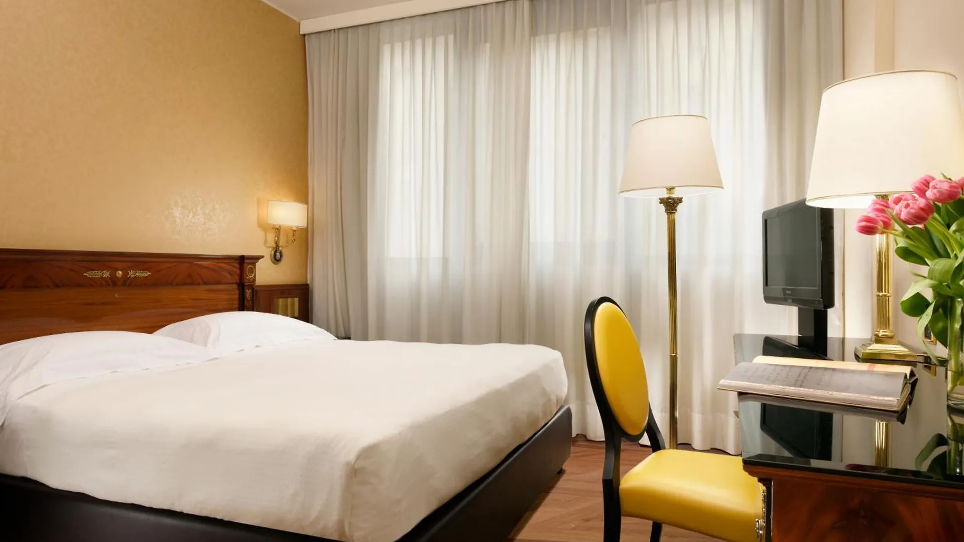 Una Hotels Scandinavia Milano 4*, Milan