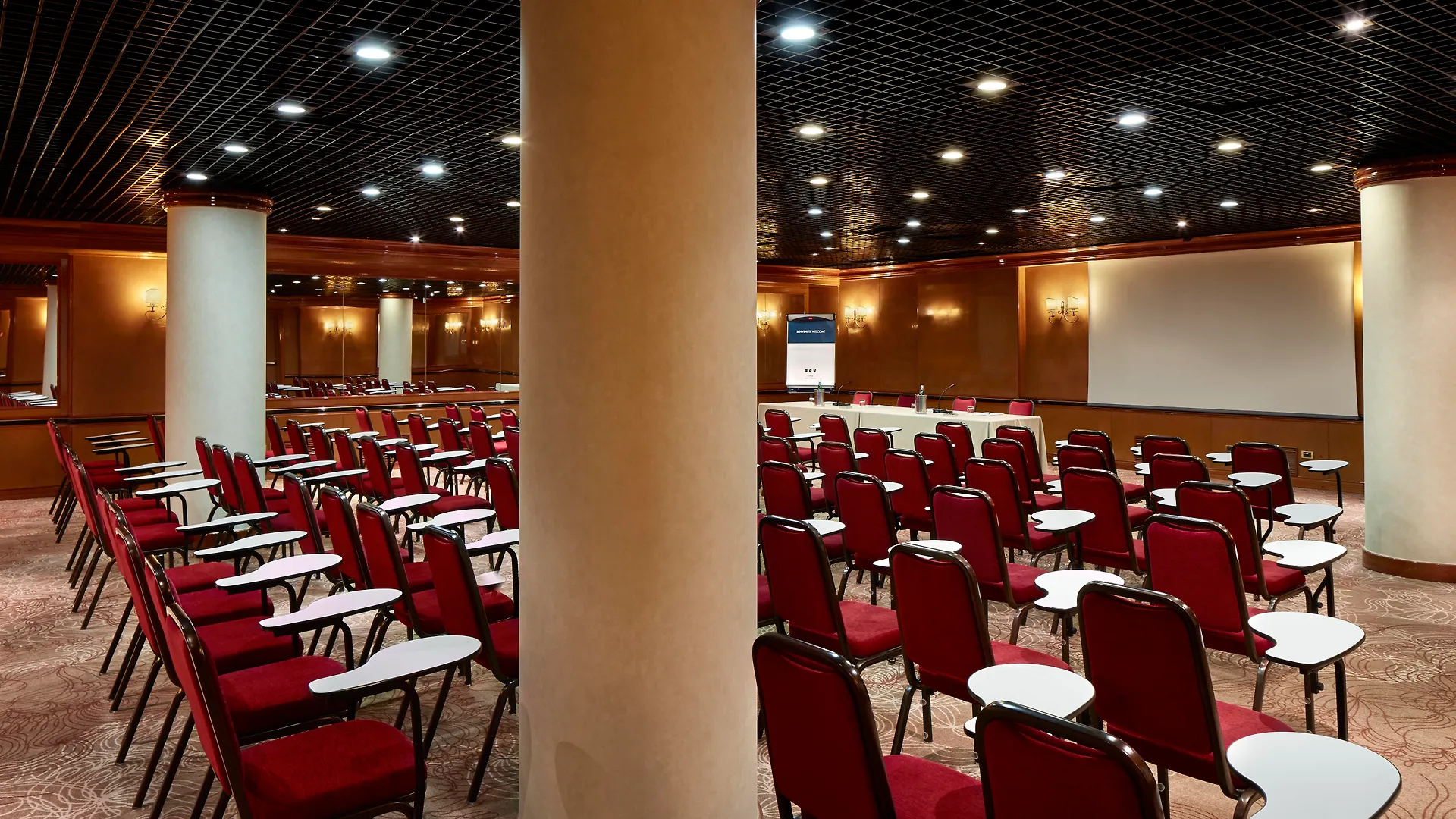 Una Hotels Scandinavia Milano 4*, Milan